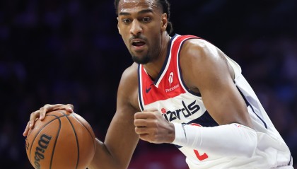 企鹅体育直播-全靠你了！萨尔上半场10中8高效砍下18+3+3 第二节单节11分